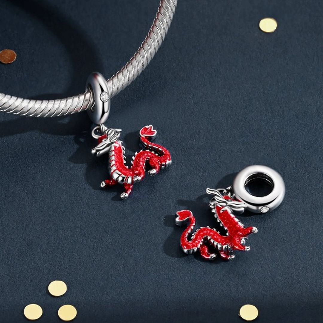 Charm Dragon Chino